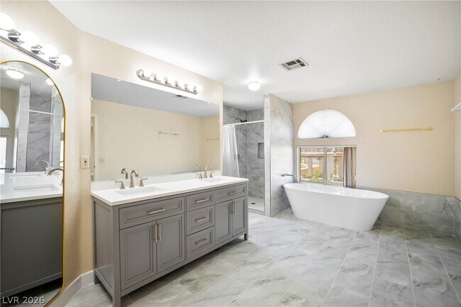 Building Photo - 3775 Emerald Bay Cir