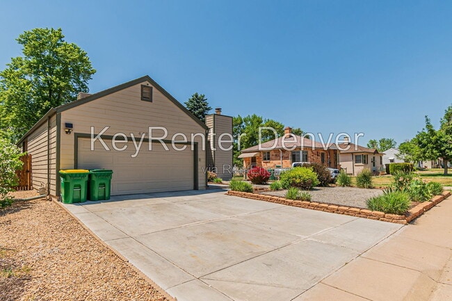 Building Photo - 4423 S Elati St