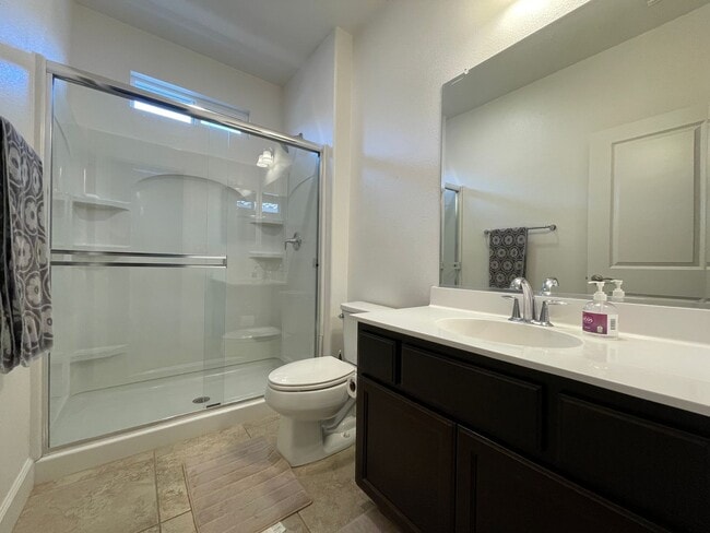Building Photo - Southtown Home