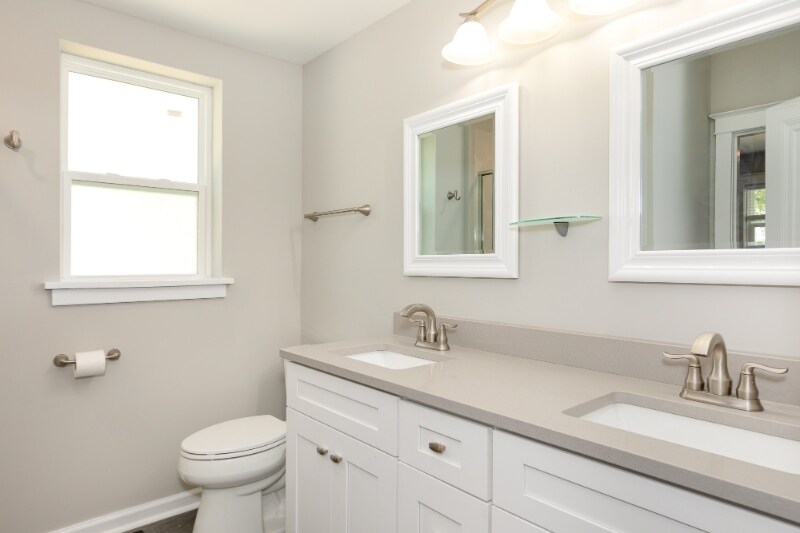 Building Photo - 1035 Grandview Pl