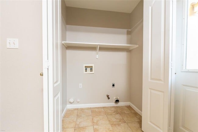 Building Photo - 11901 Swearingen Dr