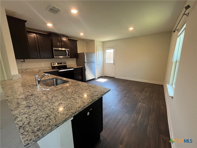 Building Photo - 3947 Turtle Creek