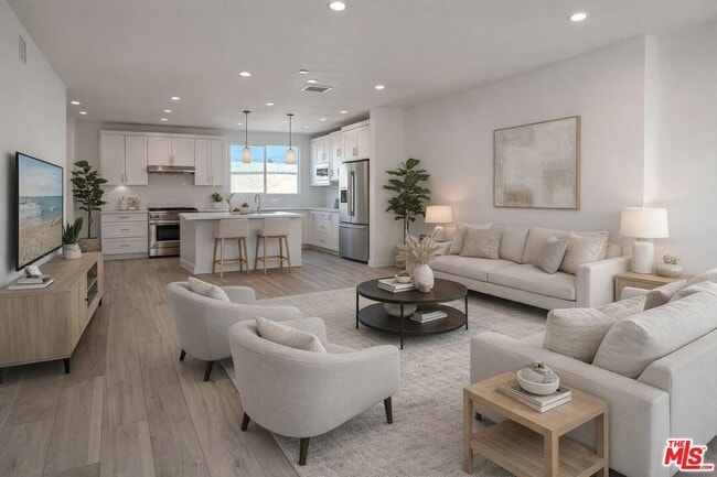 Building Photo - 121 E 223rd St