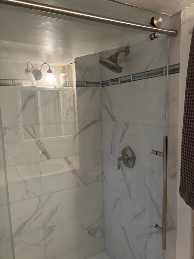 Building Photo - 2002 Baseline Rd