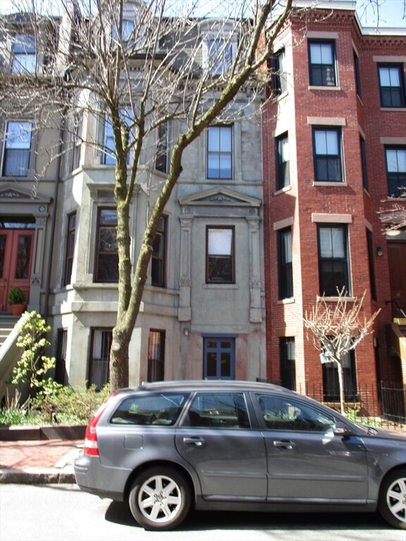 Building Photo - 30 Holyoke St