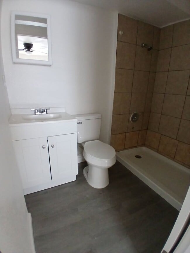 Building Photo - 232 W Barbara St