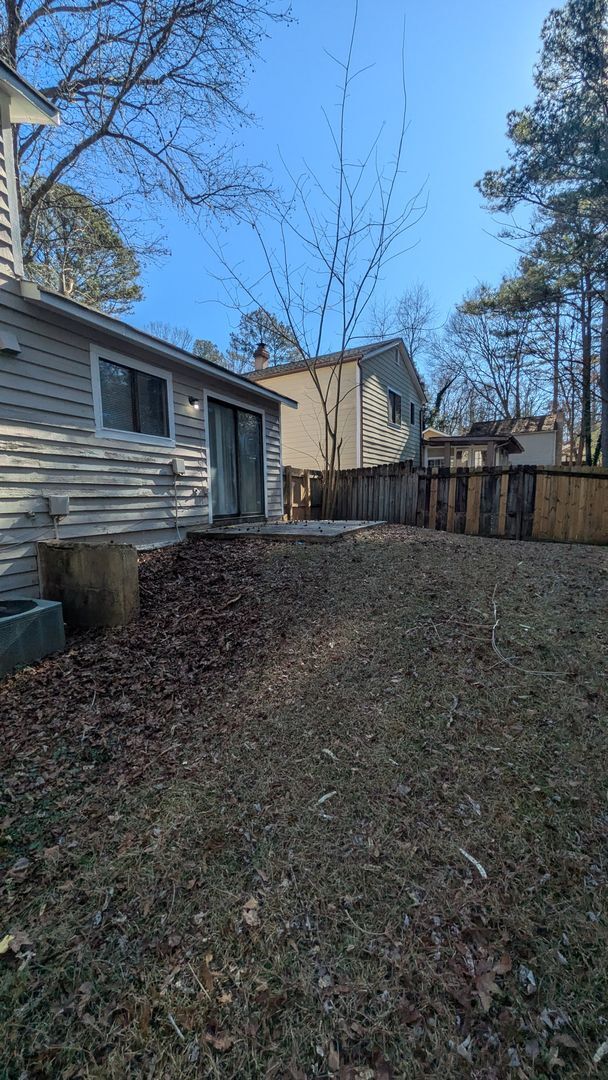 Building Photo - Charming 3 Bedroom, 2 Bath Home in Stone Mountain