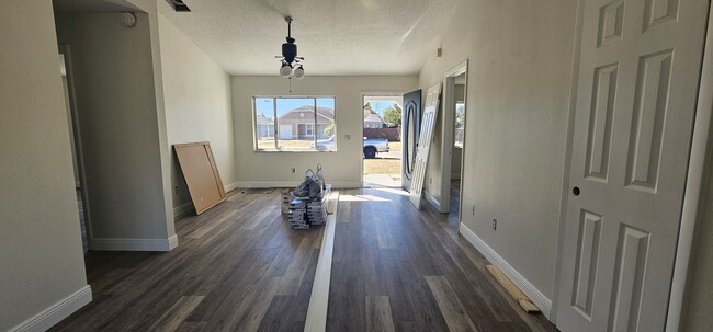 Building Photo - COMPLETELY RENOVATED  3 bed /2 bath  SINGLE FAMILY HOME