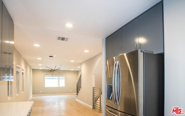 Building Photo - 6546 La Mirada Ave