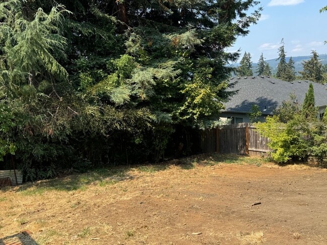 Building Photo - Fully Remodeled 2 bed/1 bath home in Cottage Grove