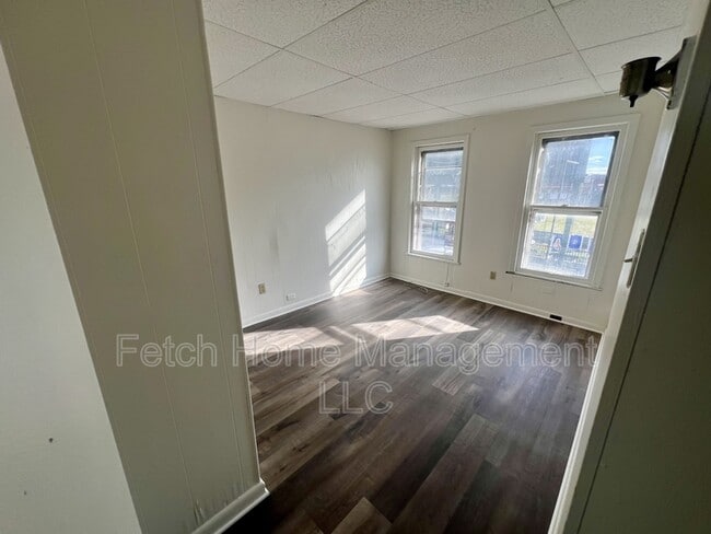 Building Photo - 113 Arch St