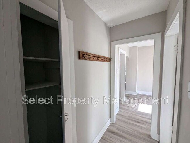 Building Photo - 1235 Huestis Ave