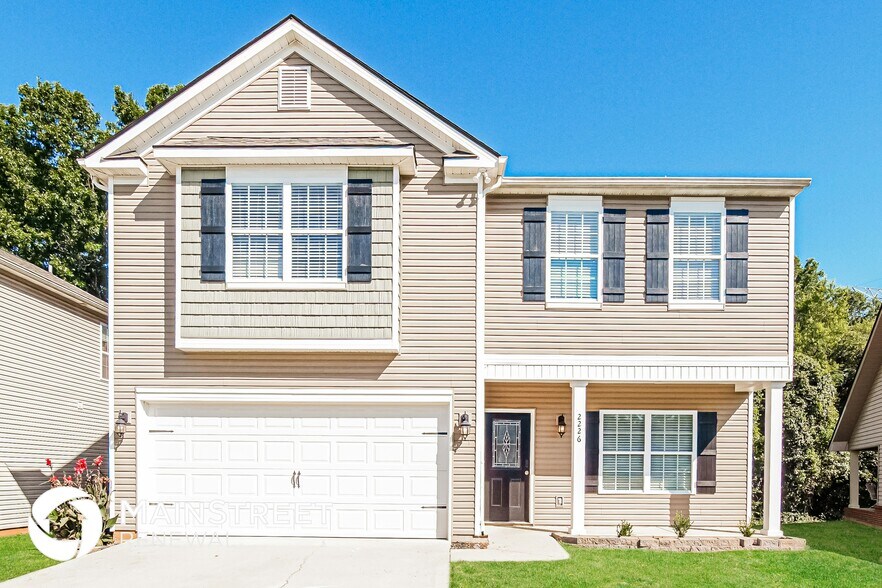 Building Photo - 2226 McCampbell Wells Way