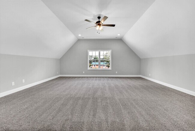 Building Photo - BRAND NEW Hidden Gem!