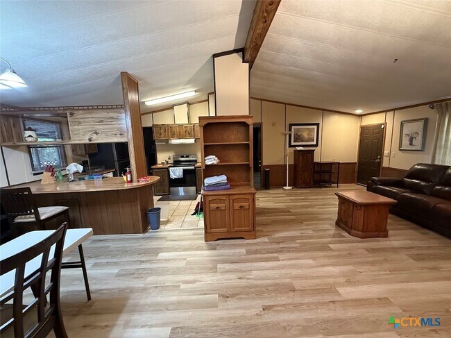 Building Photo - 442 Buckhorn Dr