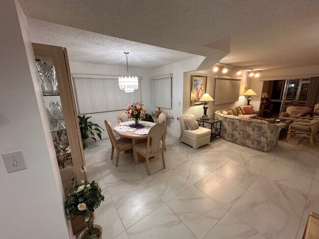 Building Photo - 1801 Eleuthera Point