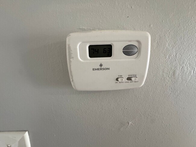 Building Photo - 3546 Christine Rd