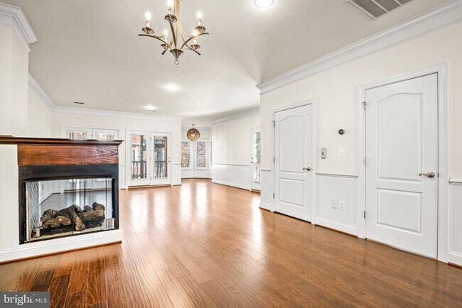 Building Photo - 211 Mill St