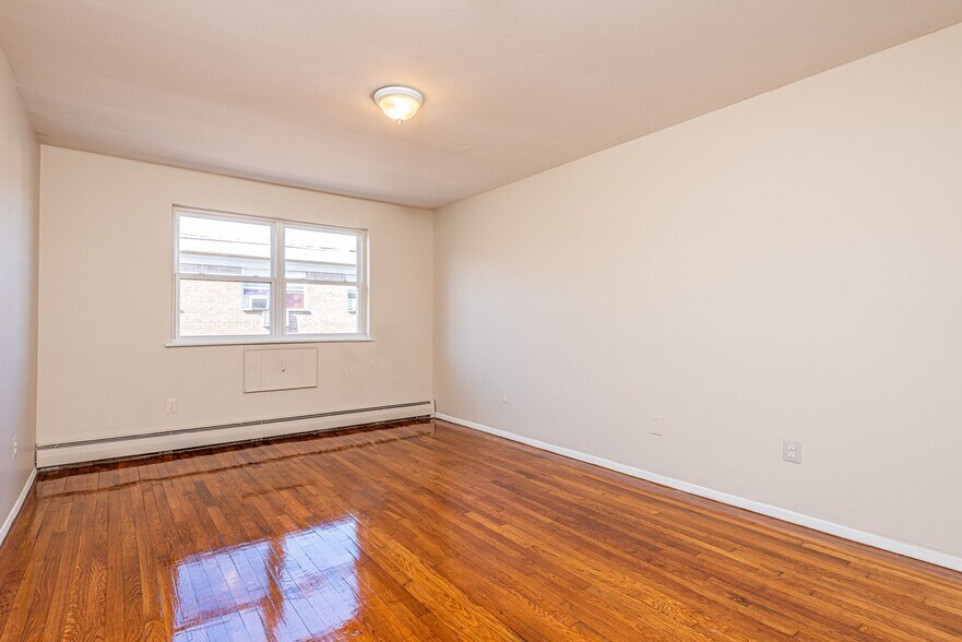 Building Photo - 361 Park Ave