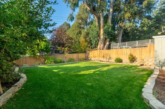 Building Photo - 148 Exbourne Ave