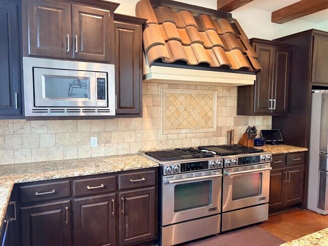 Building Photo - 1603 Las Entradas Dr