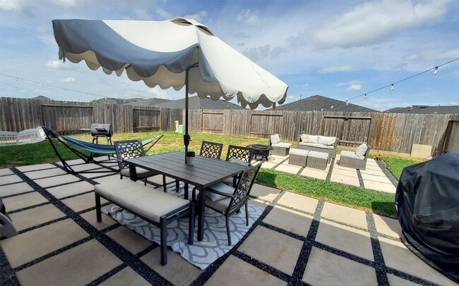 Building Photo - 3839 Sparkman Ln