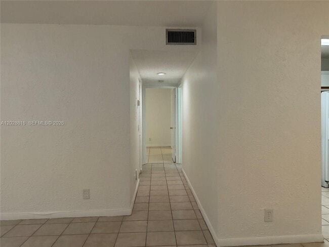 Building Photo - 10441 Mahogany Key Cir