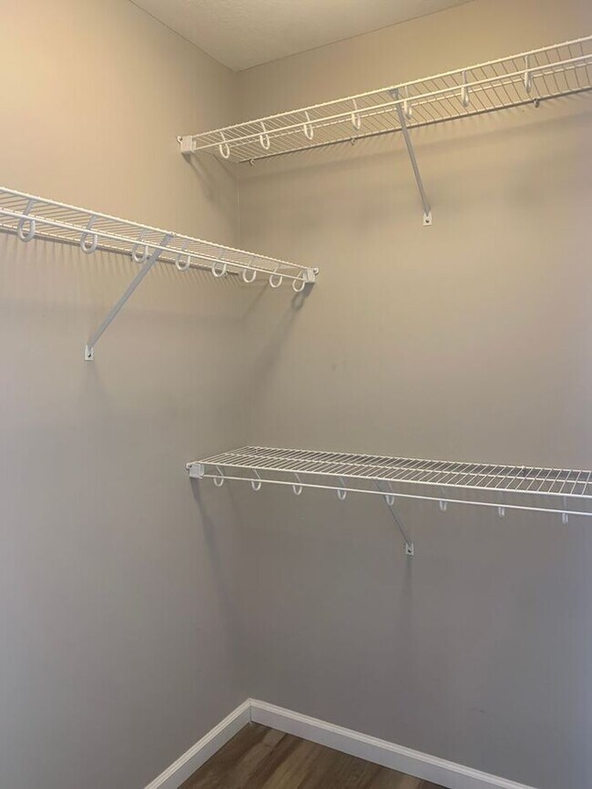 Building Photo - Experience modern living in this beautifully designed 4-bedroom, 2 full-bath home located East of...