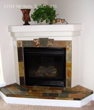 Building Photo - 3BDRM 2.5BTH Condo End Unit, garage, gas F...