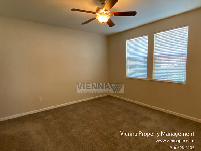 Building Photo - 6521 Hearthstone Cir