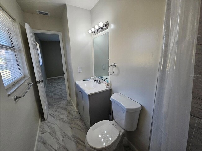 Building Photo - 1621 17th St E