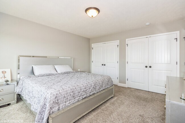 Building Photo - 3802 Slate Dr
