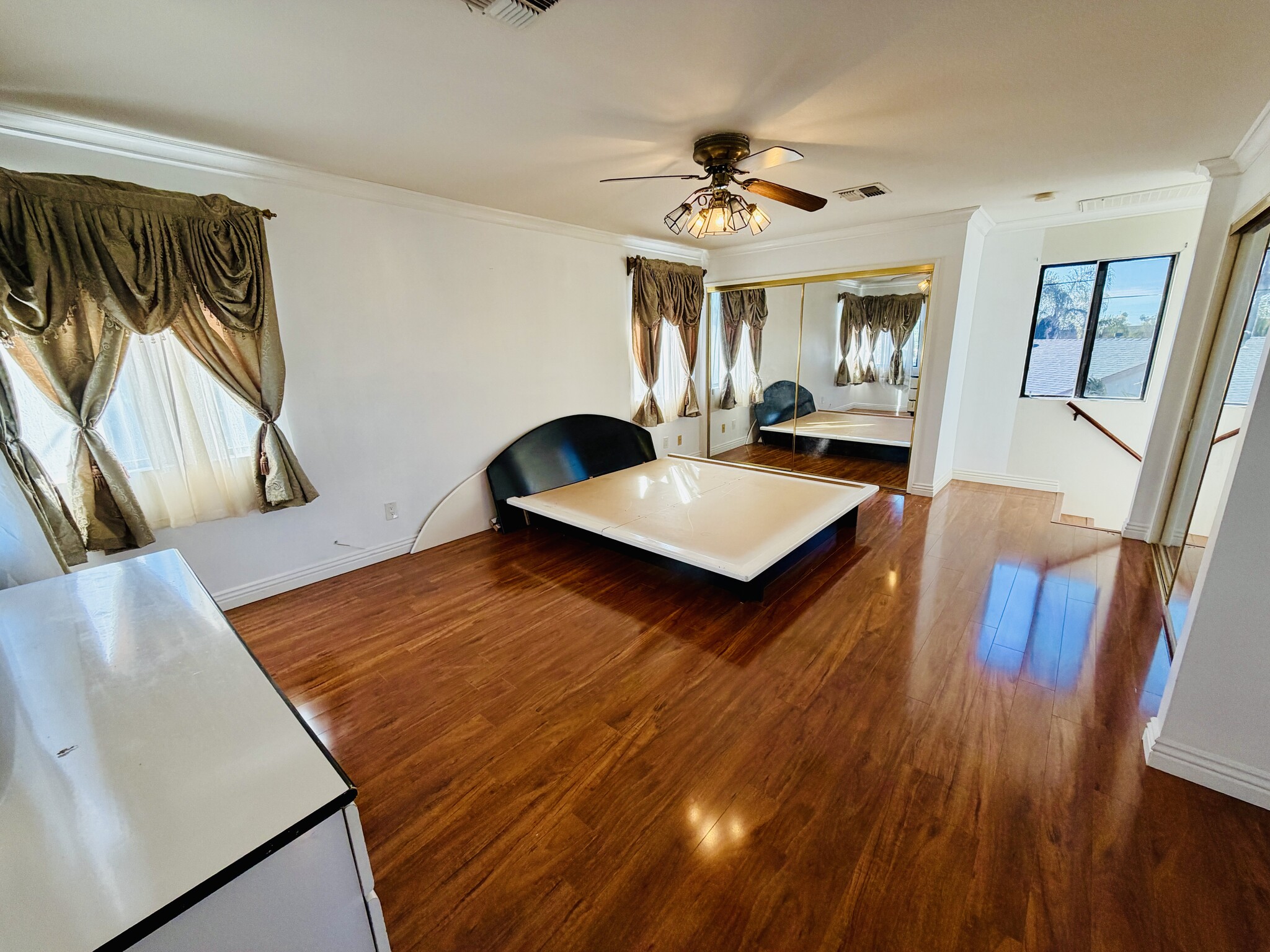 Building Photo - 6815 Sowell Ave