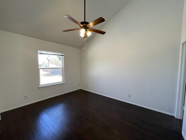 Building Photo - 11815 David Forti Dr