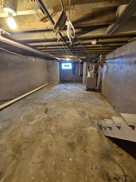 Building Photo - 2055 E Venango St