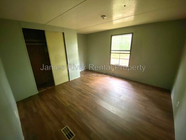 Building Photo - 15 Bonnydale Ln