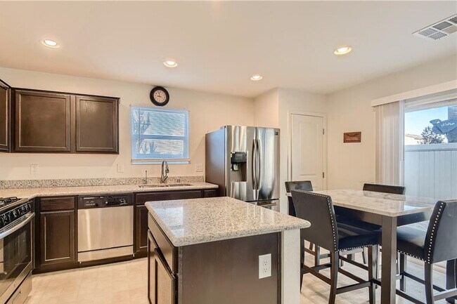 Building Photo - 3638 Via Margarita Ave