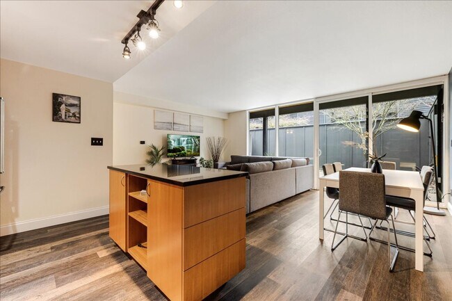 Primary Photo - Furnished three bedroom condo on the lake available 2/1/26 - short term rental