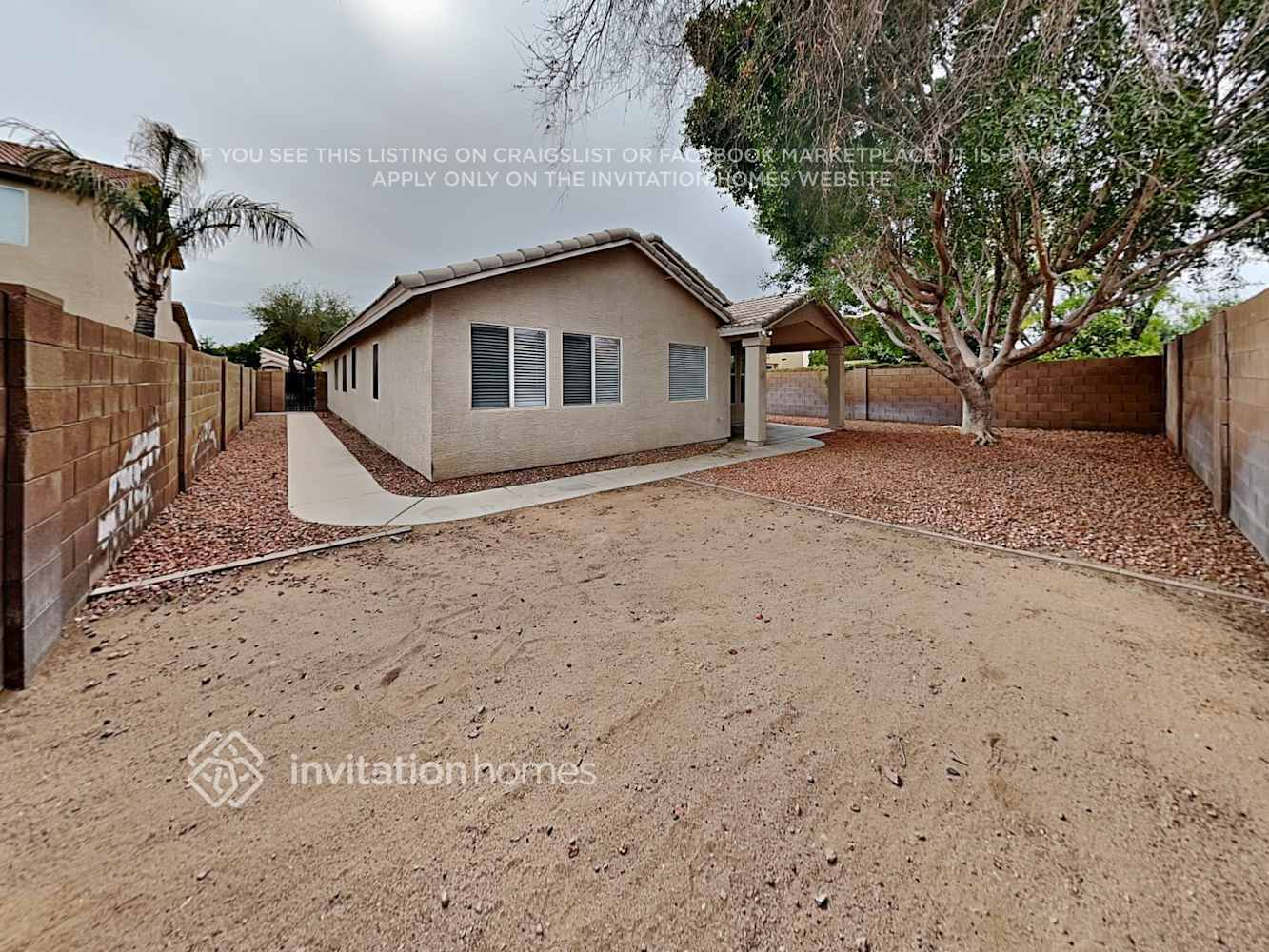Building Photo - 8010 W Frank Ave