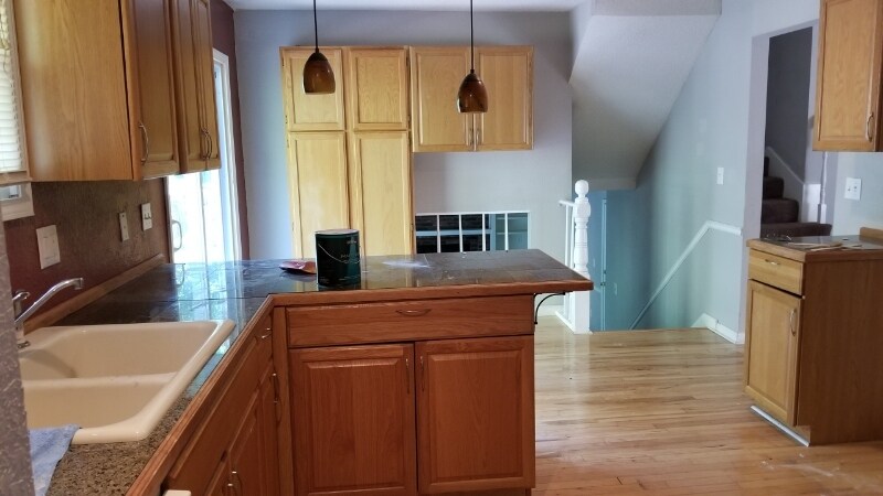 Building Photo - 213 S Brittany Dr