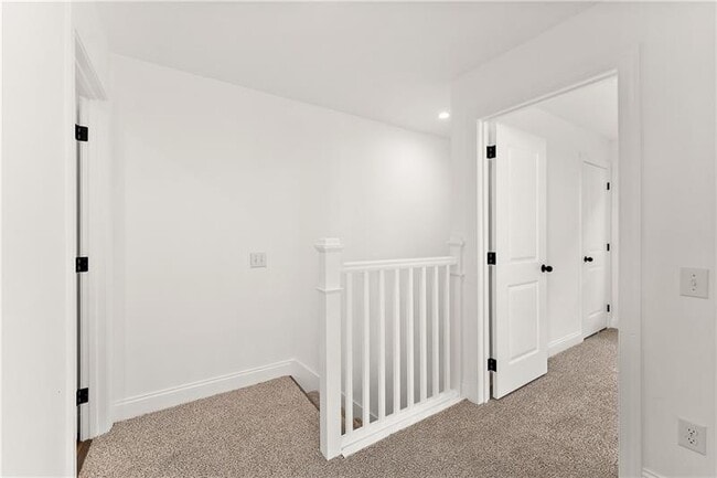 Building Photo - 379 Beaver St