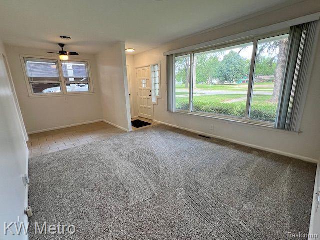 Building Photo - 624 Montrose Ave