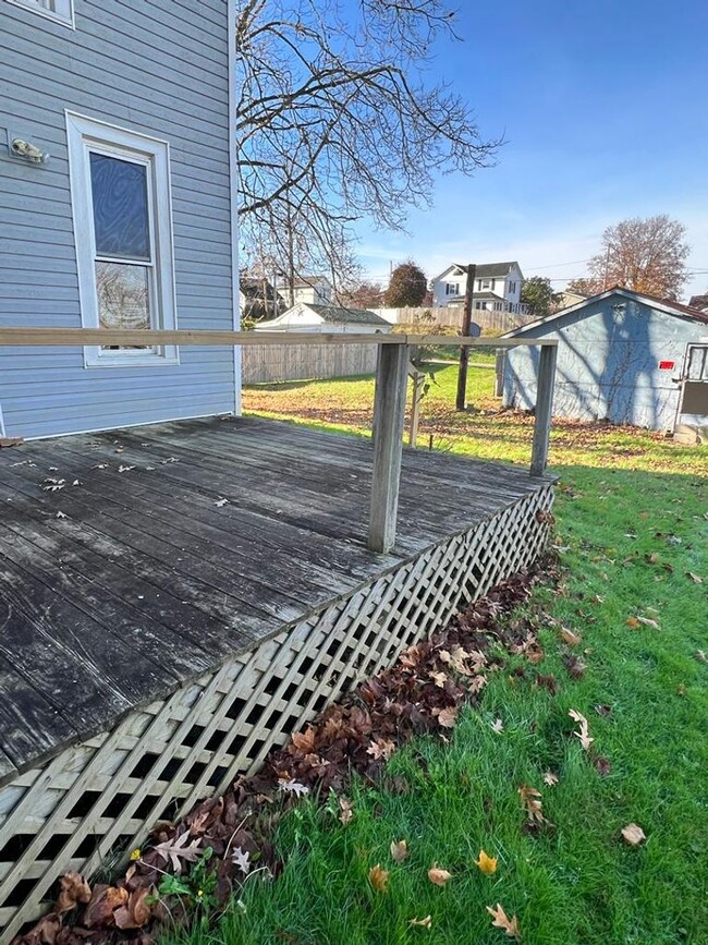 Building Photo - Country living 3 beds, 1.5 bath