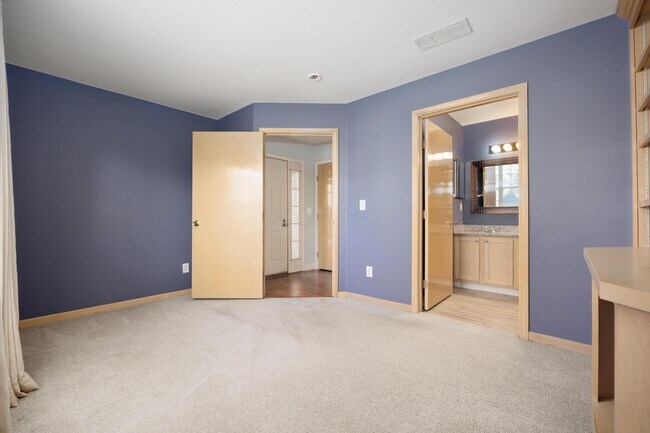 Building Photo - 3906 Sandstone Cir
