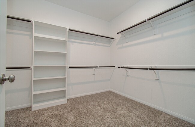 Building Photo - 1525 Parkland Oak Dr