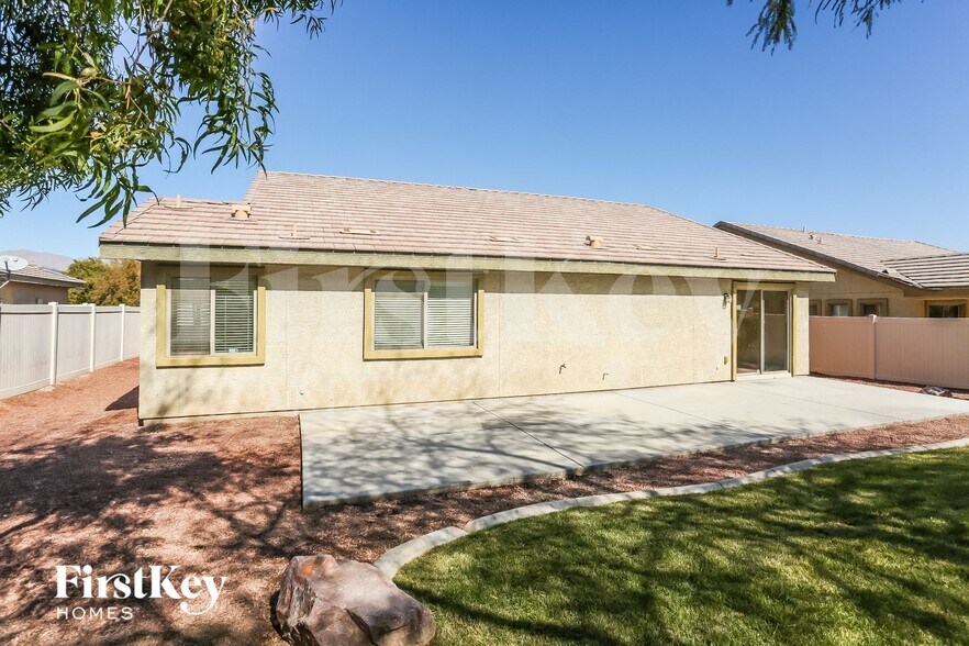 Building Photo - 3021 Blush Noisette Ave