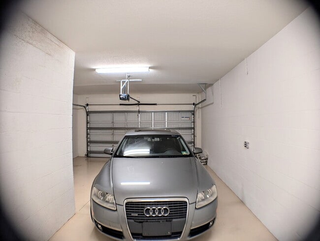 Building Photo - 923 Tidewater Shores Loop