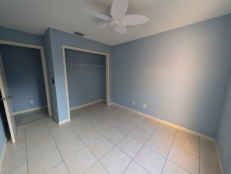 Building Photo - 392 Del Monte Rd