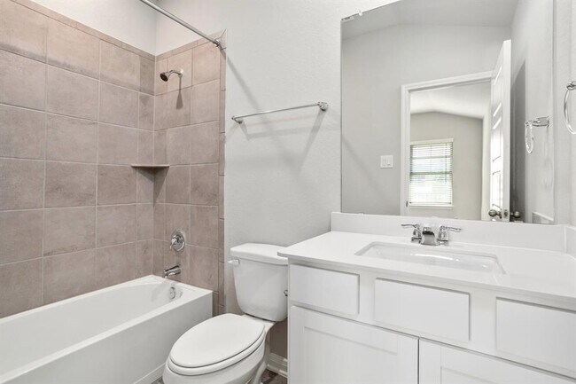 Building Photo - 25810 Posey Dr