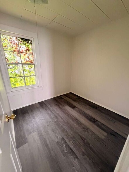 Building Photo - 778 3rd Ave